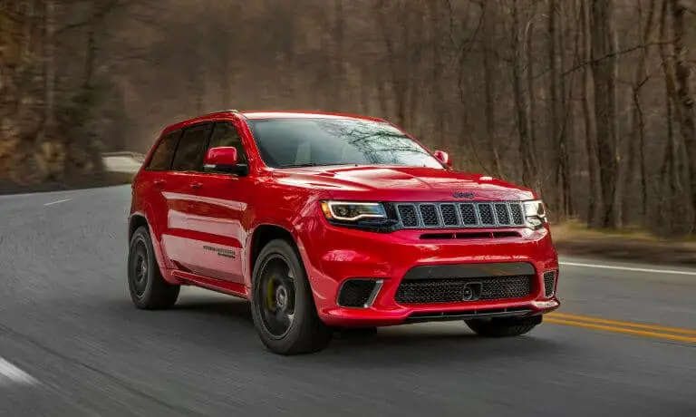 2020-jeep-grand-cherokee-engine-options-towing-3-6l-vs-5-7l-vs-6