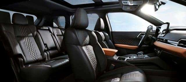 Travel First Class 2023 Mitsubishi Outlander Phev Travel First Class