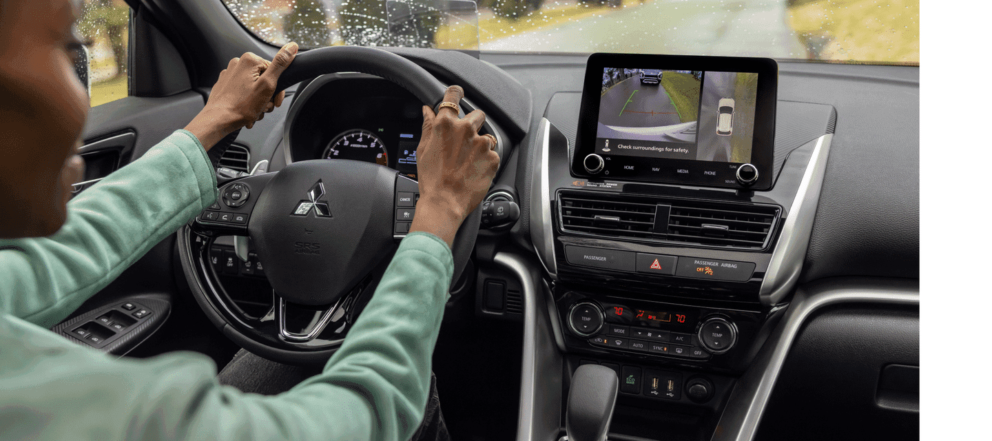 2025 Mitsubishi Eclipse Cross infotainment system.