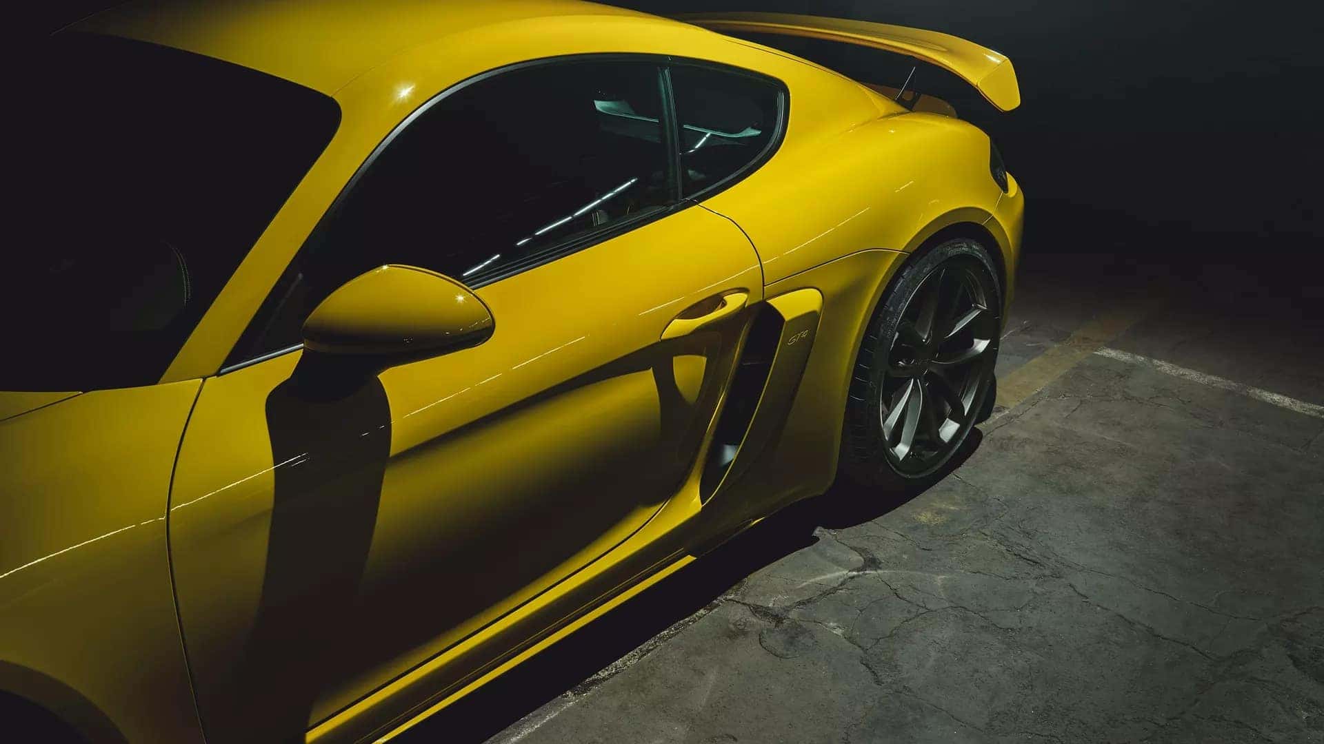 2020 Porsche 718 Cayman GT4 Exterior