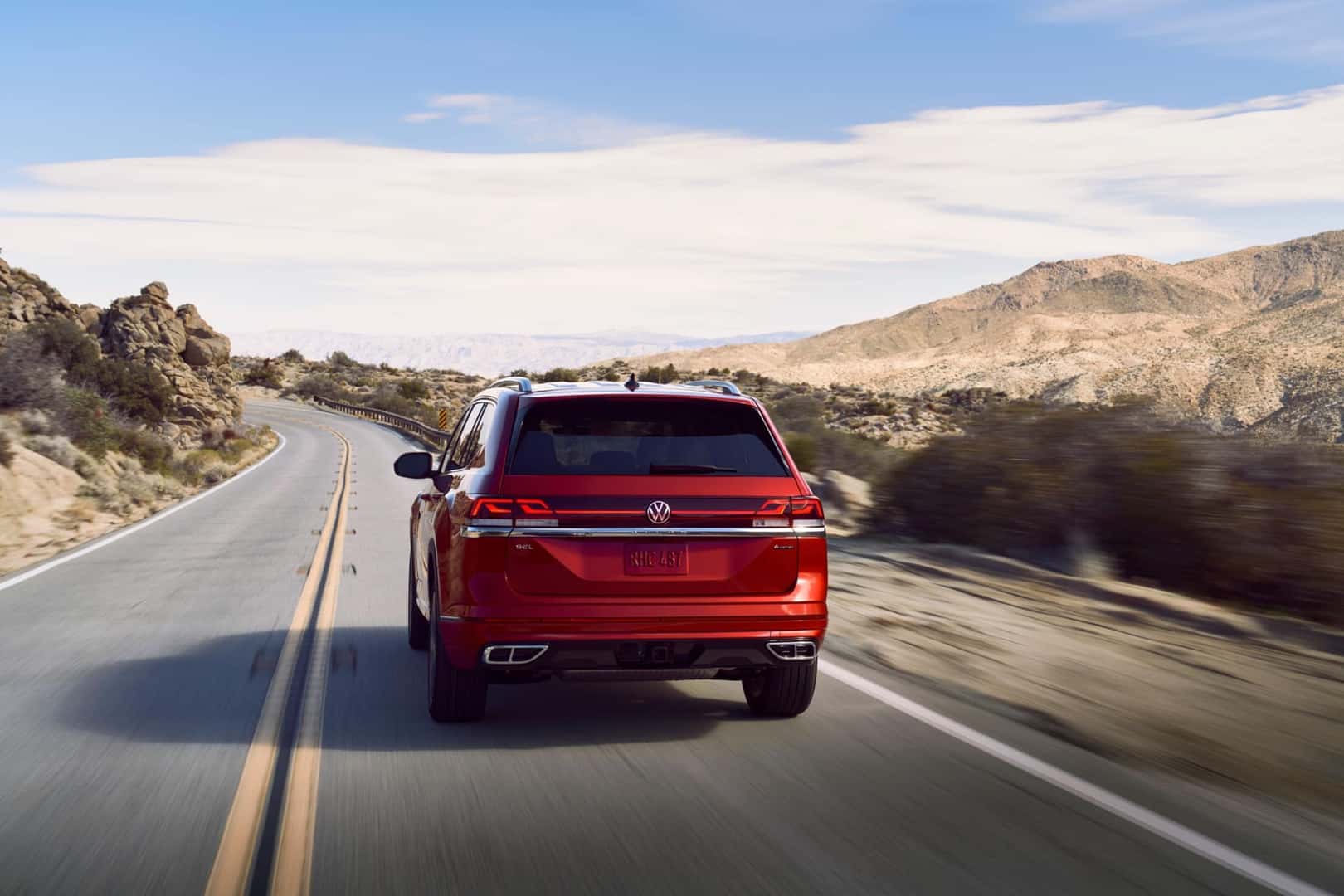 2024 Volkswagen Atlas Aurora Red Metallic rear