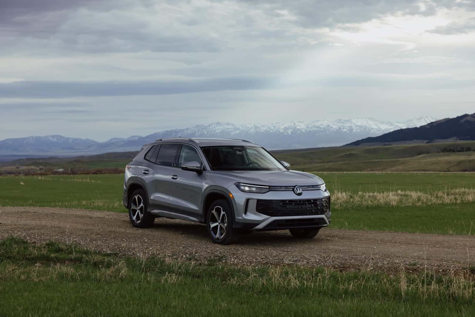 2025 Volkswagen Tiguan on dirt path