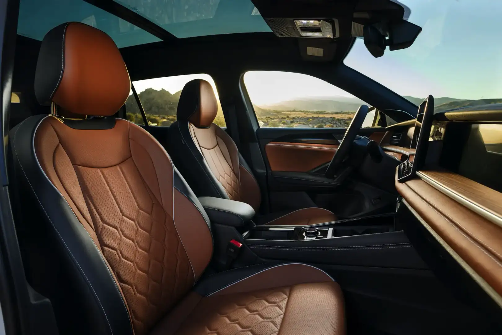 2025 VW Tiguan R Line brown Interior Seats