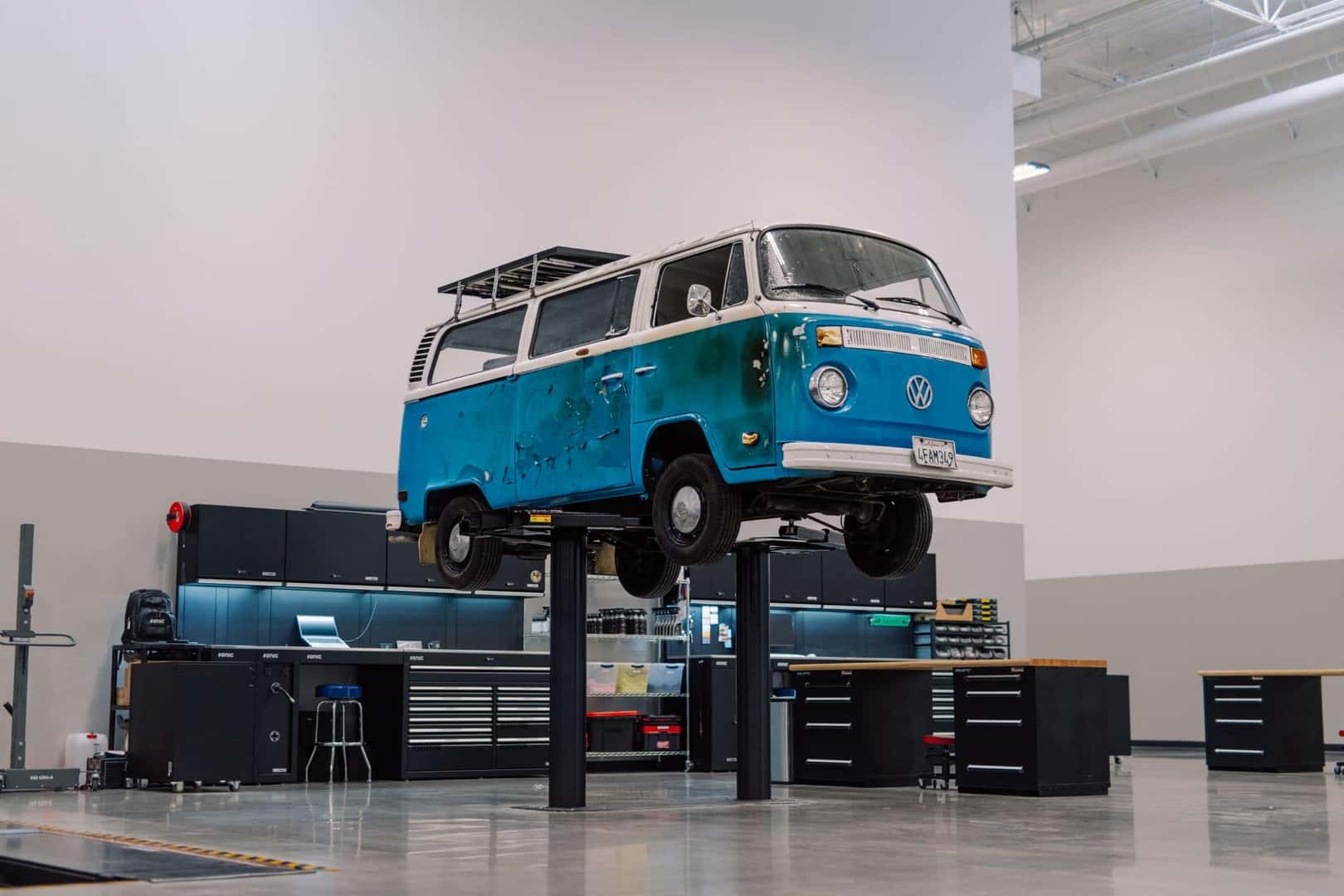 1977 Volkswagen T2 bus restoration