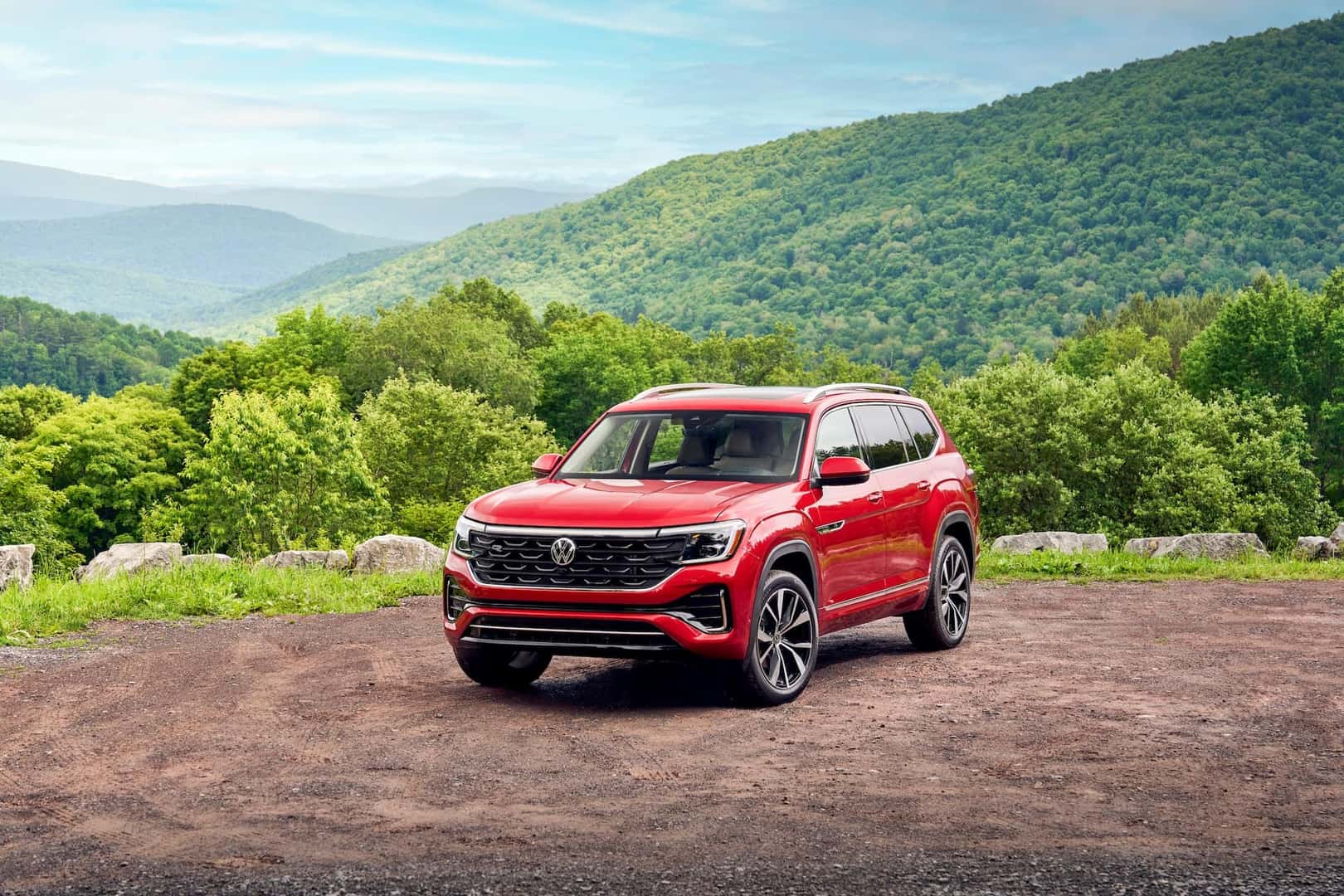 2025 VW Atlas Front and Driver Side Profile