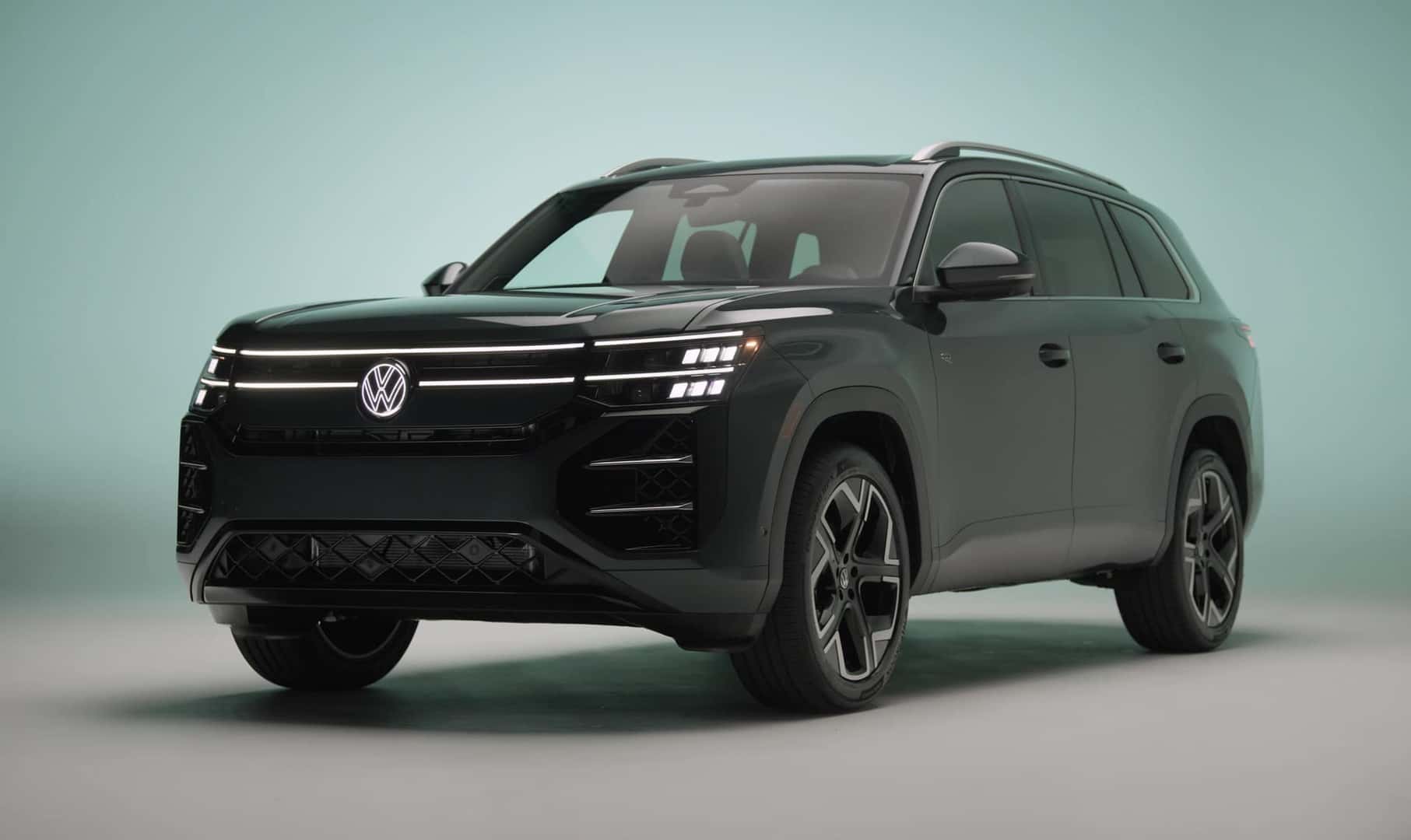 2026 VW Atlas R-Line