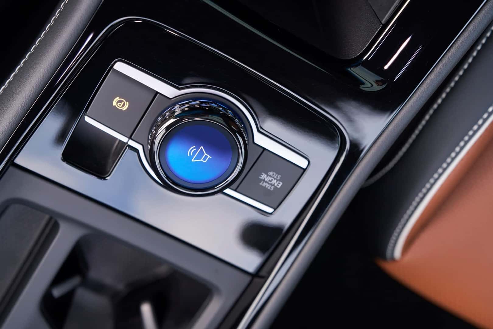 The Reliable And Convenient Multi-Function Knob Of The Volkswagen Tiguan SEL R-Line Turbo