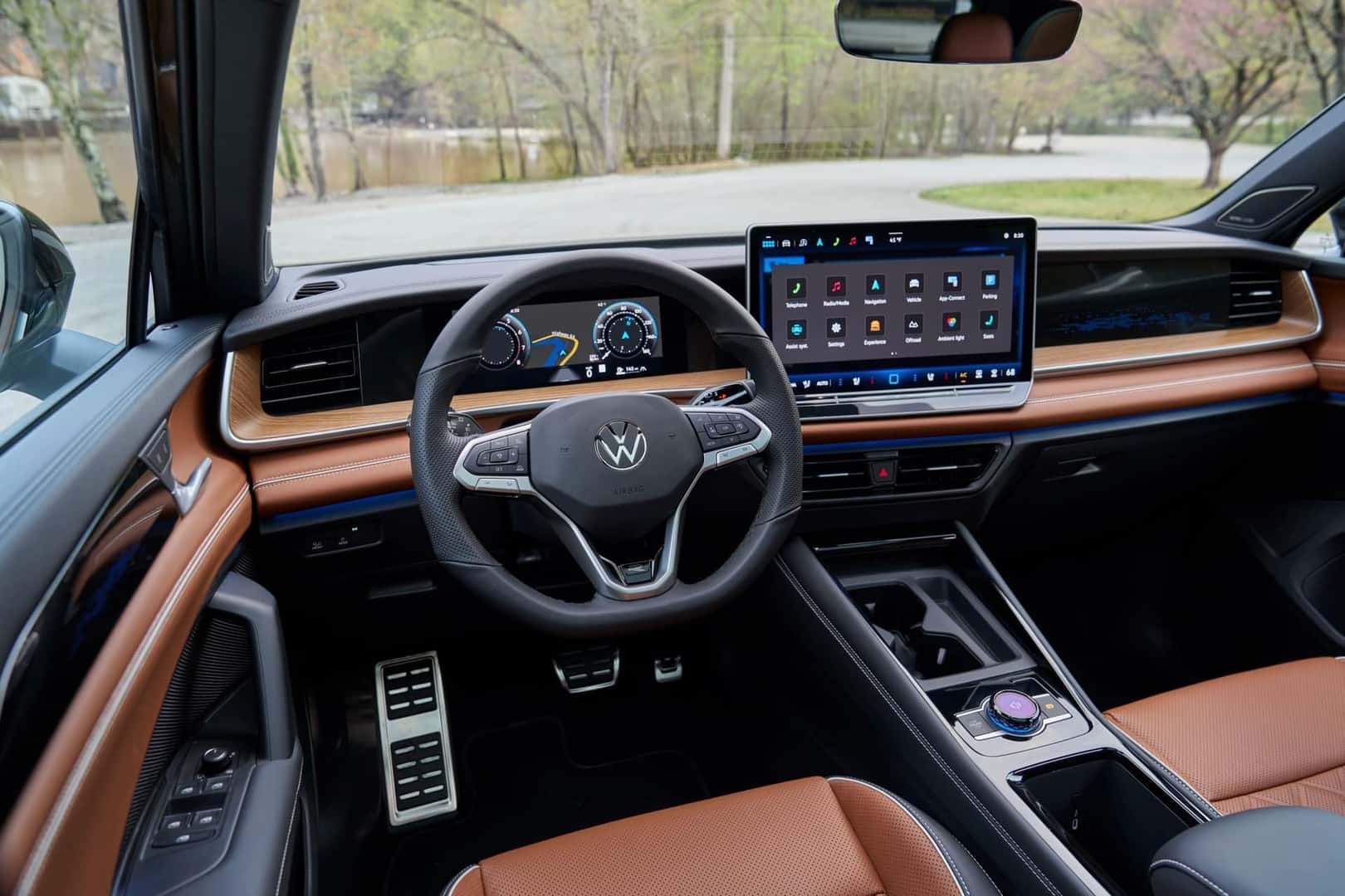 2026 Tiguan Sel R Line Turbo Interior View