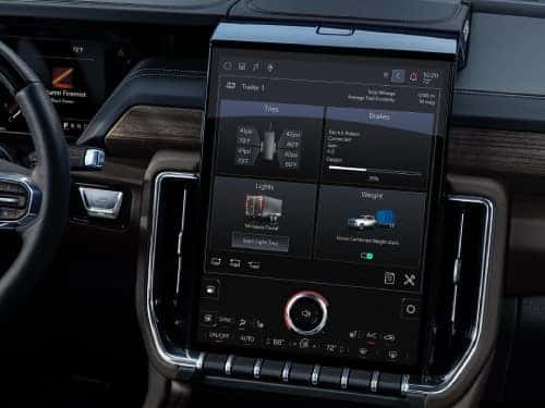 2025 GMC Yukon touchscreen showing trailering technology