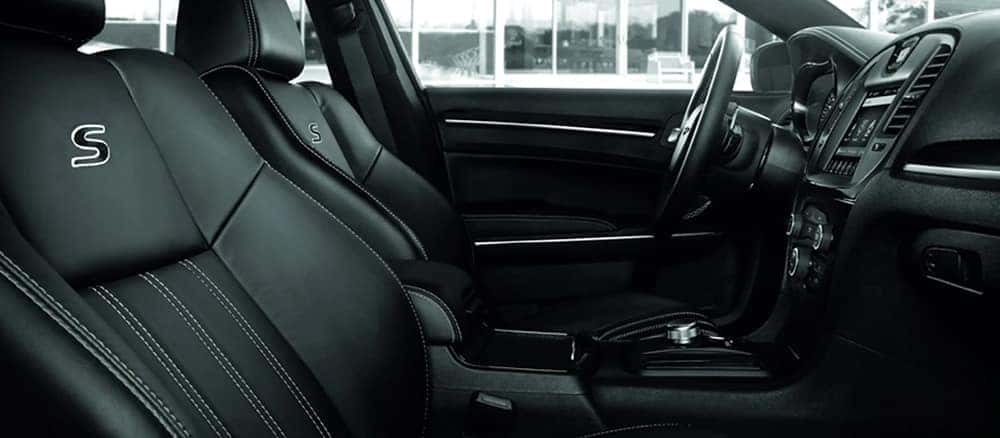 Chrysler 300 interior