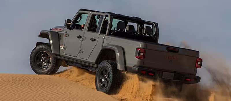 Jeep Gladiator vs Toyota Tacoma