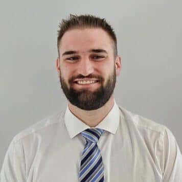Adam Liaromatis