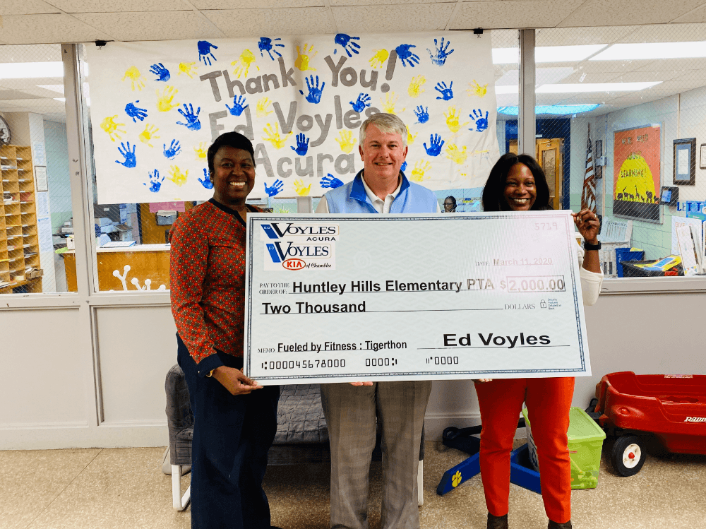 Ed Voyles Acura Donates Money to Huntley Hills Elementary PTA