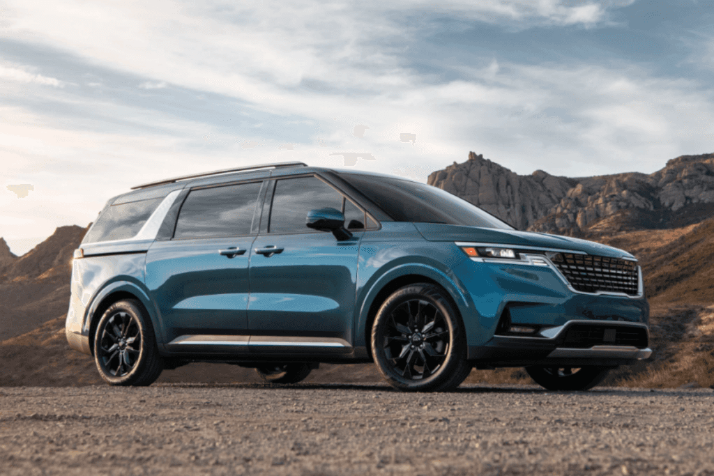 Kia Carnival vs. Competition