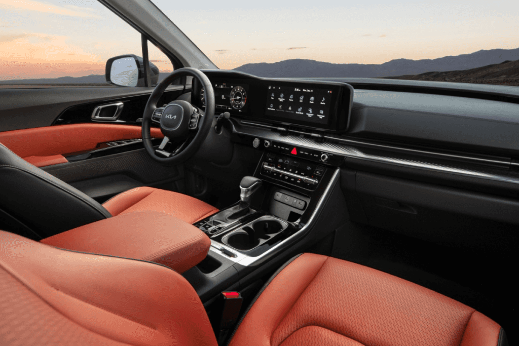 Kia Carnival vs. Competition