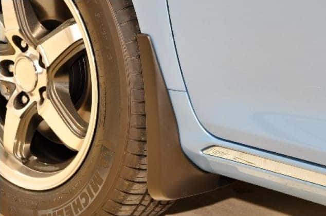 2017 Toyota Camry Mudguards - L LE XLE