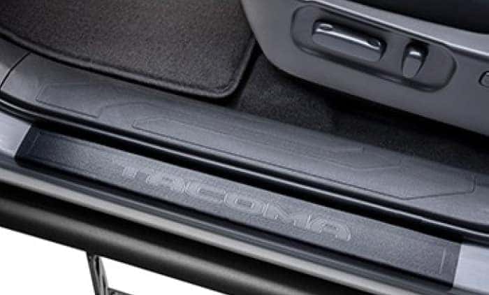 2020 Toyota Tacoma 4X2 5-in Oval Tube Steps - Black - Access Cab