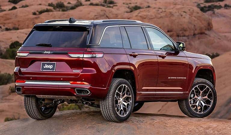 2023 Jeep Grand Cherokee Specs & Info | Jim Browne CDJR of Dade City