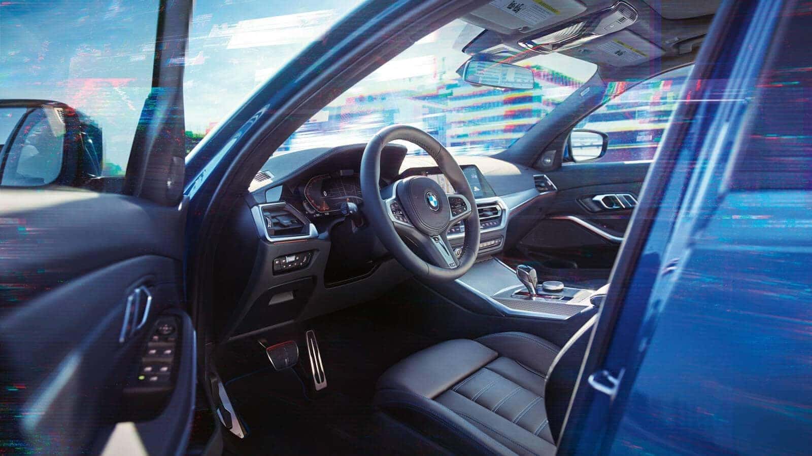 2019-BMW-3-Series-spacious-cockpit