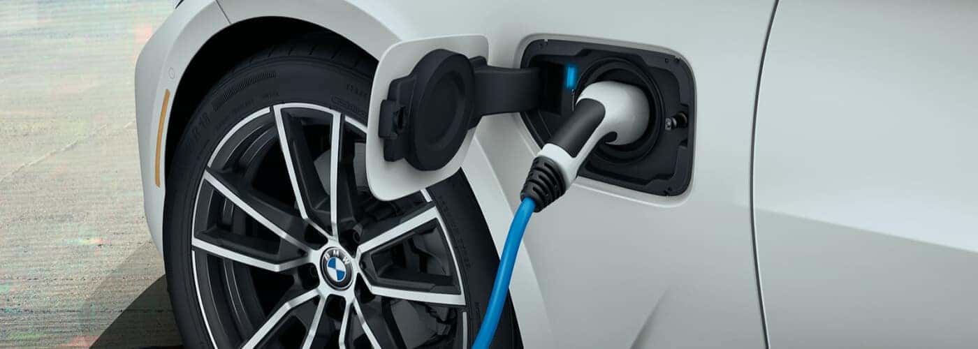 Hybrid vs. Electric: Which is Right for You? | Pacific BMW