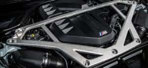 BMW M4 CSL strut brace