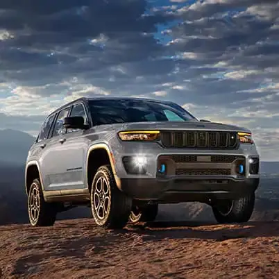 The 2023 Jeep Grand Cherokee vs Kia Telluride