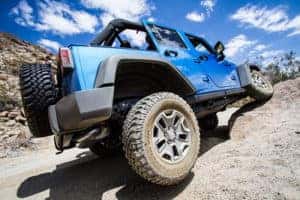 jeep wrangler vs ford bronco comparison