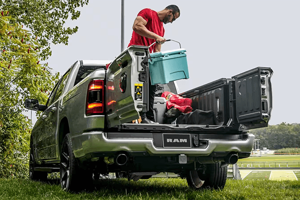 Ram 1500 EXTERIOR