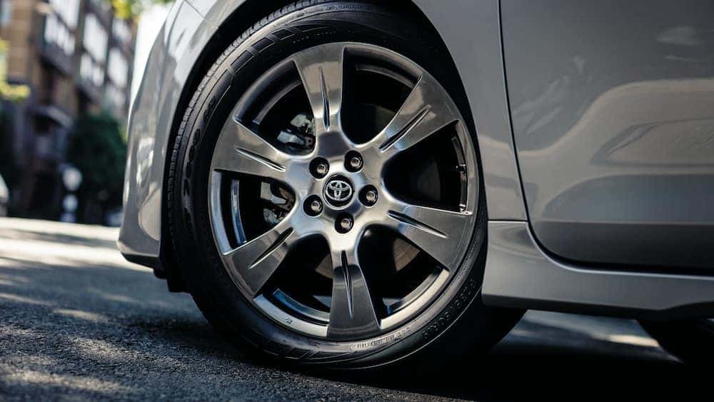 new 2019 Toyota Sienna all-wheel drive (AWD) vs the competition