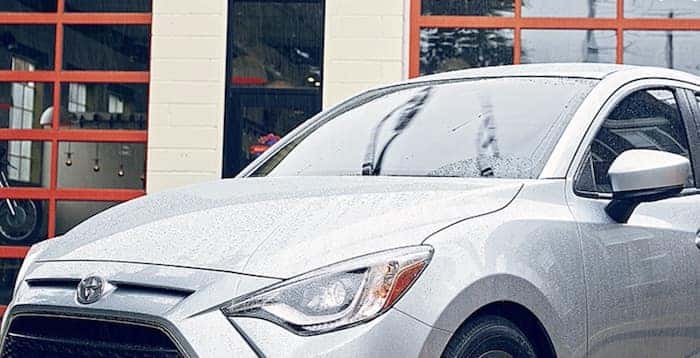 2020 Toyota Yaris Rain-sensing windshield wipers