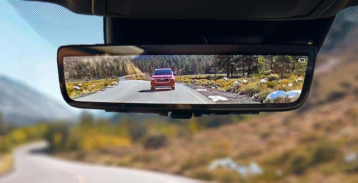 2020 Toyota Highlander digital rearview mirror