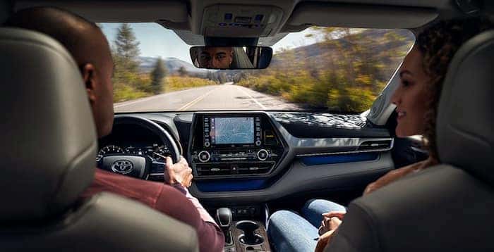 2020 Toyota Highlander dynamic navigation